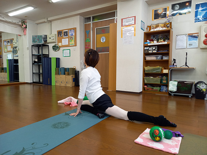 シニアバレエストレッチ 
